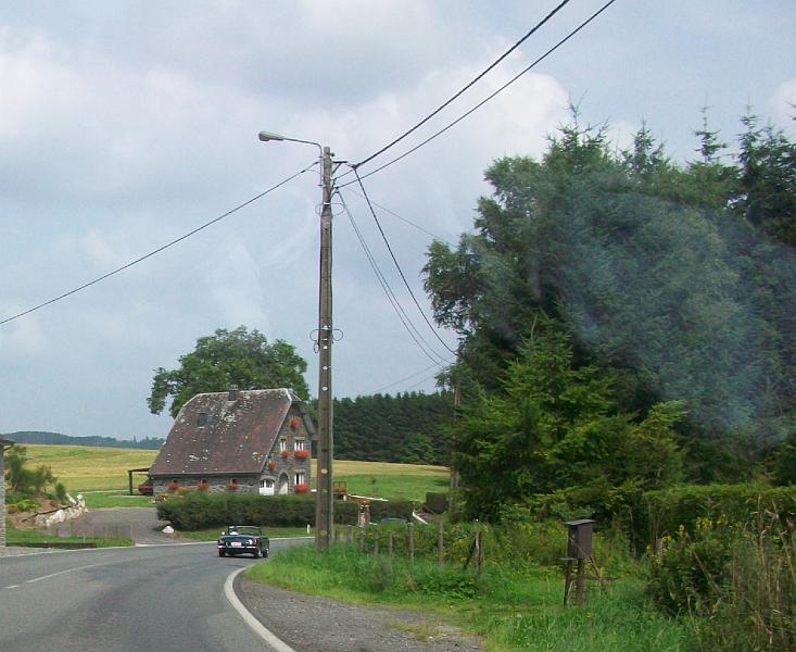 Op weg naar Bertrix via prachtige kleine en secundaire wegen (23).JPG